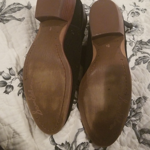 Perforated booties - Picture 3 of 3